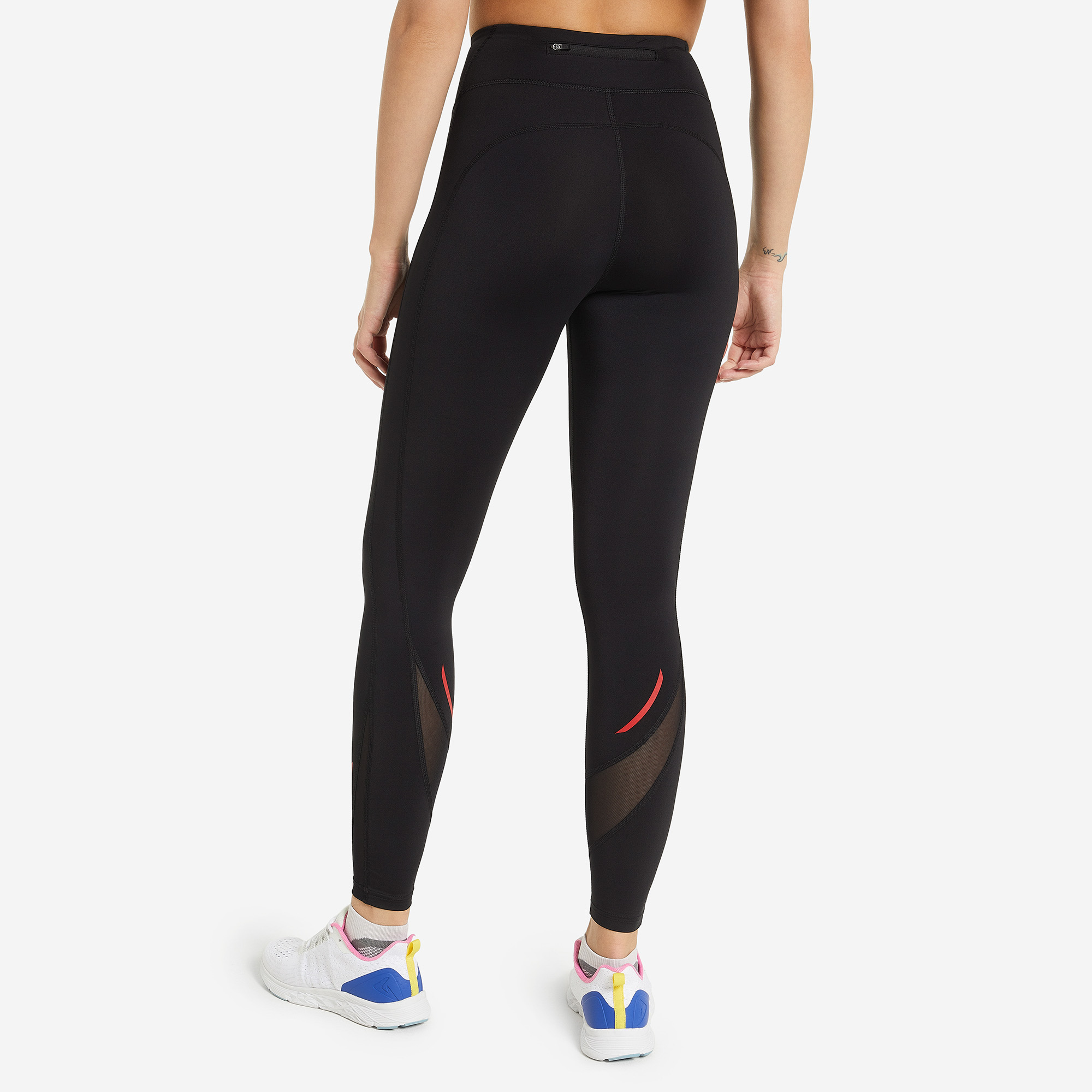 

Тайтсы женские