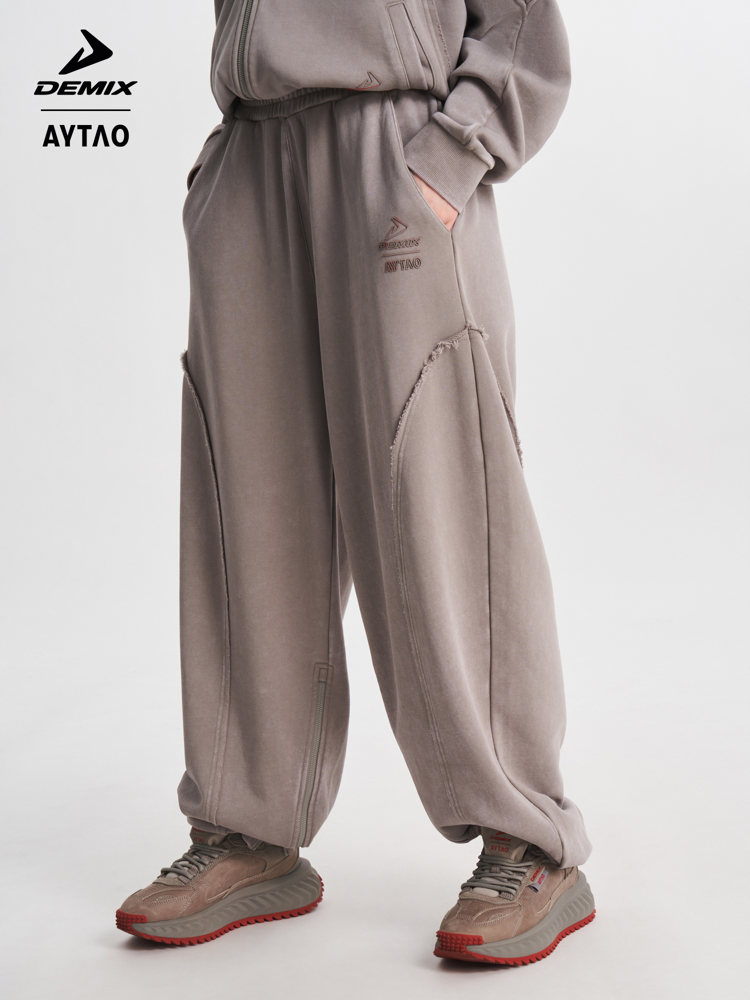 

Брюки женские оверсайз Demix x AYTΛO, Бежевый