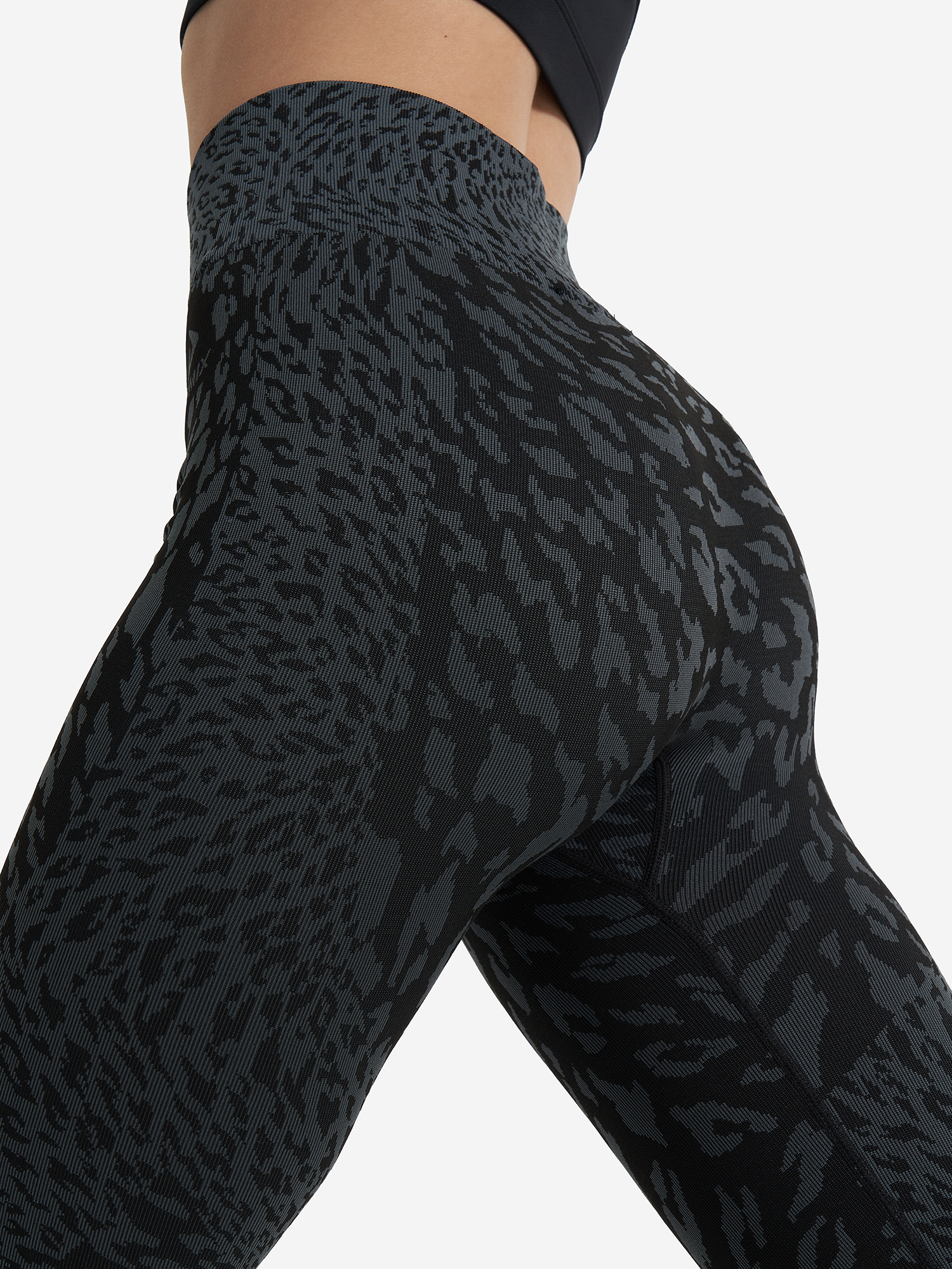 

Легинсы женские HighFlow Yoga Seamless Gfx, Черный
