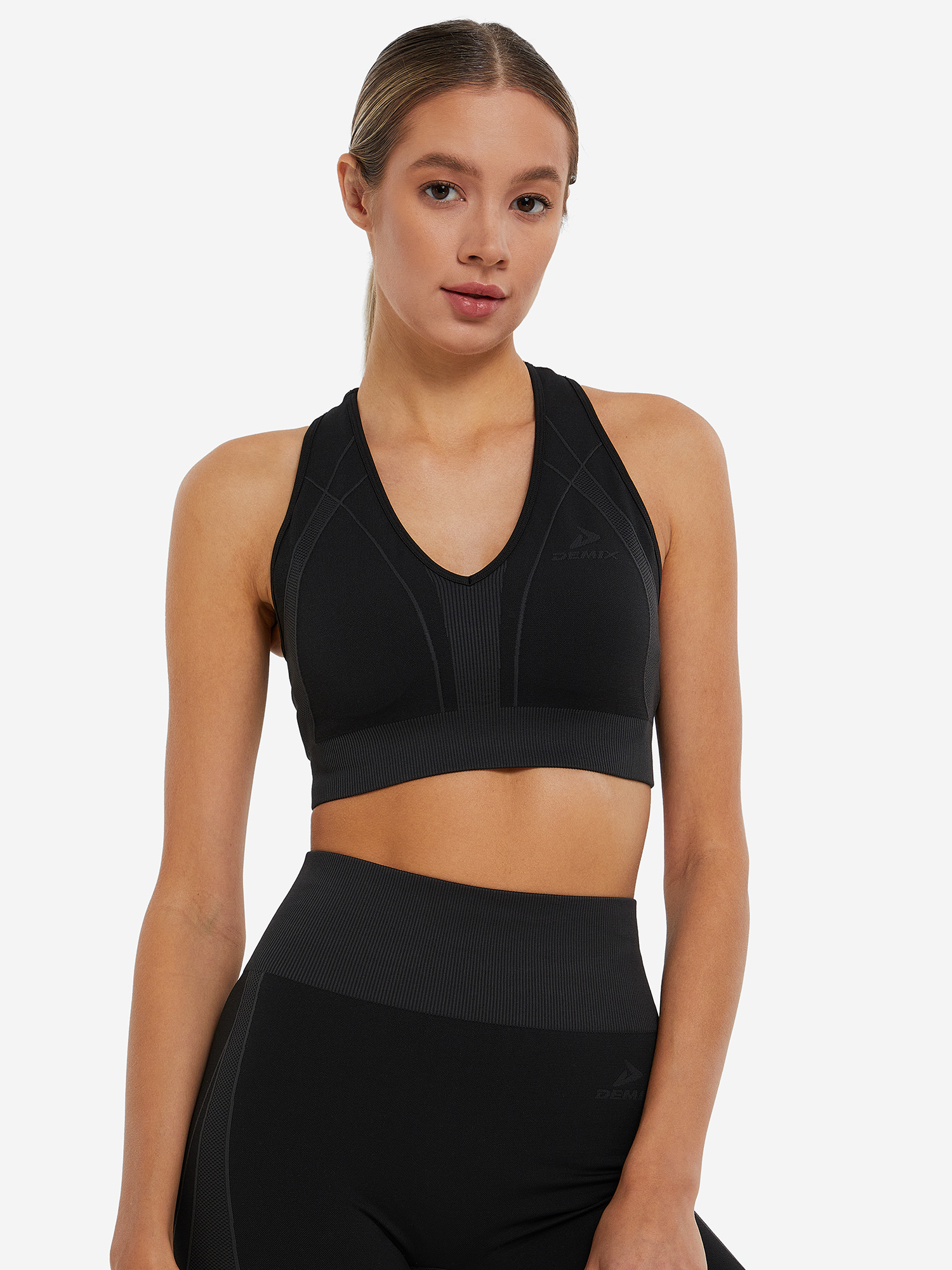 

Спортивный топ бра SoftNetic Seamless, Черный