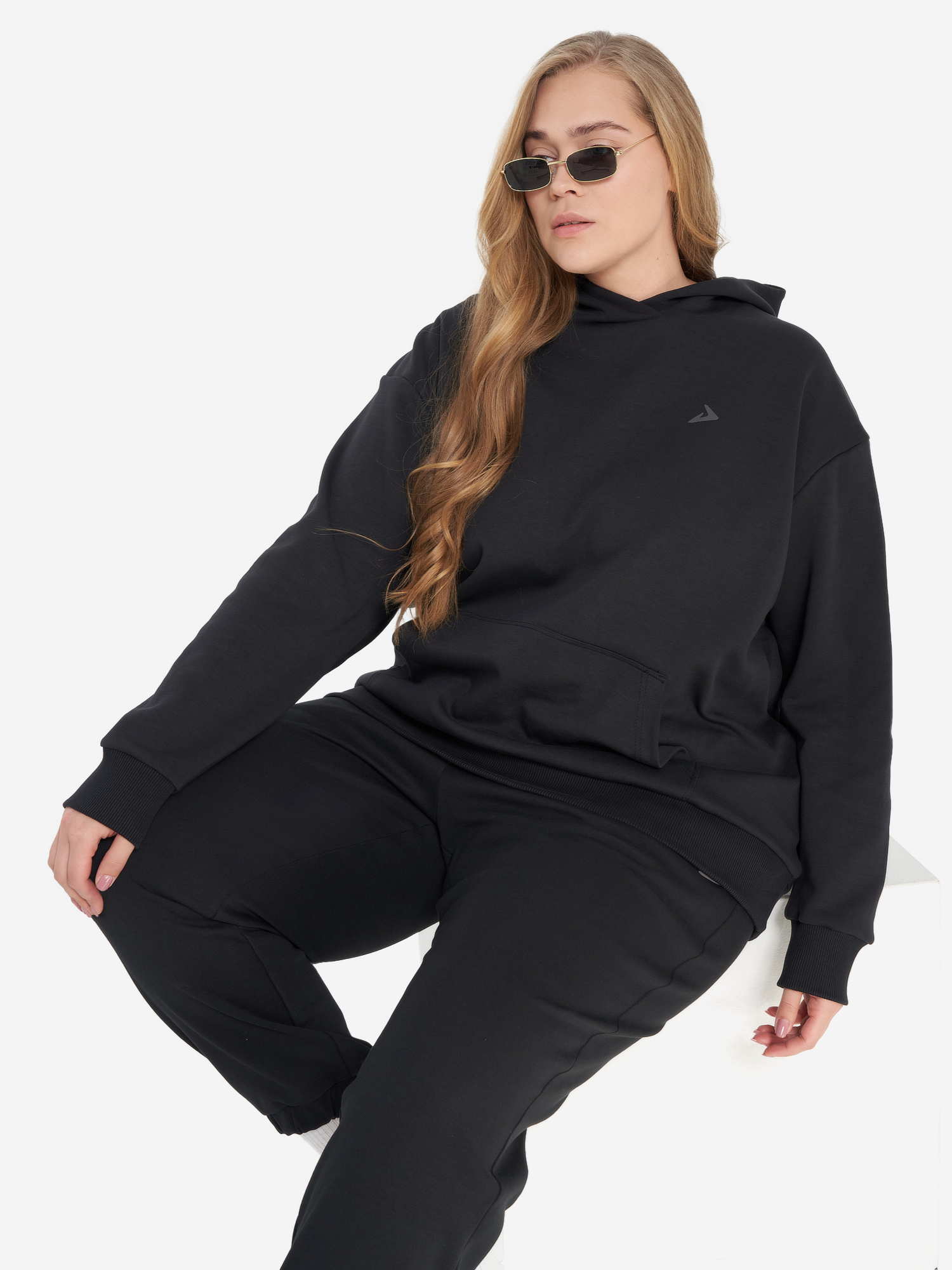 

Худи женское Plus Size, Черный