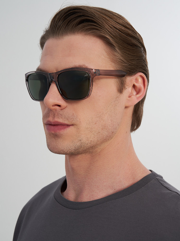 Солнцезащитные очки - фото 4