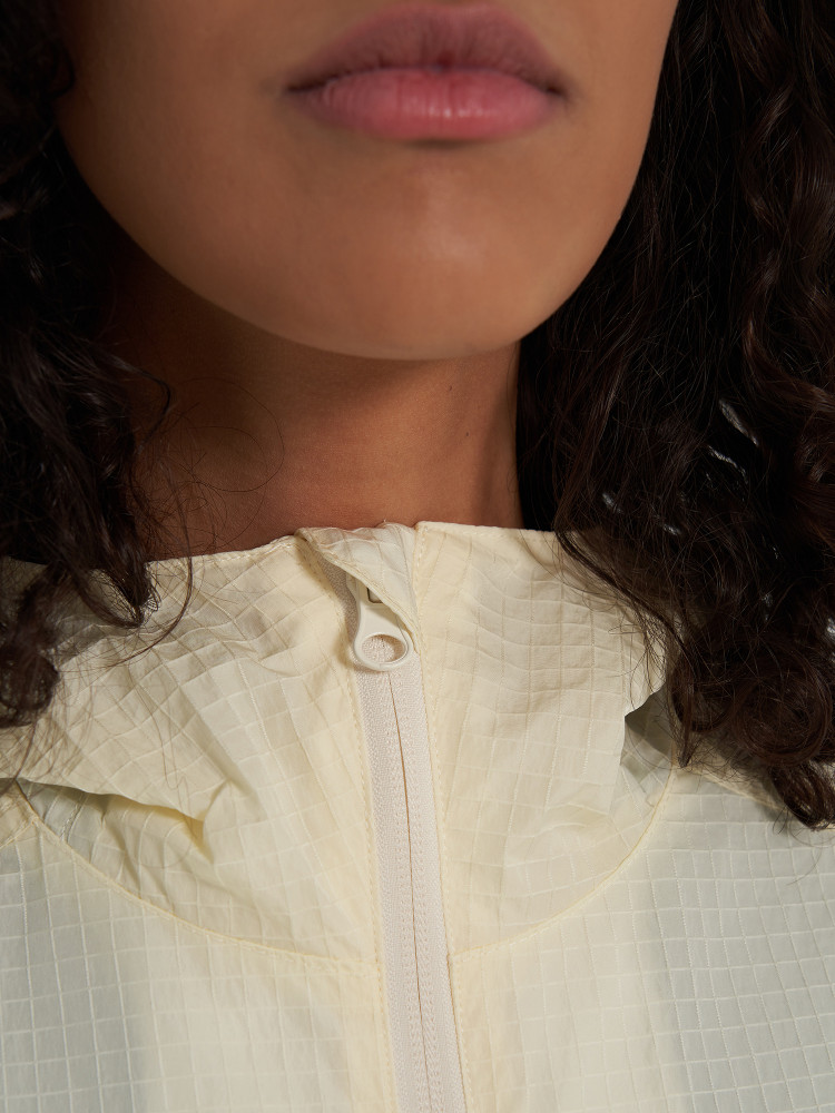 Ветровка женская - фото 10