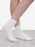 белый