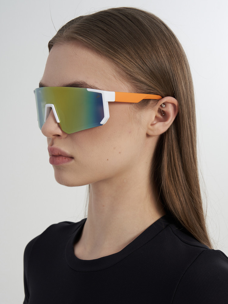 Солнцезащитные очки - фото 4