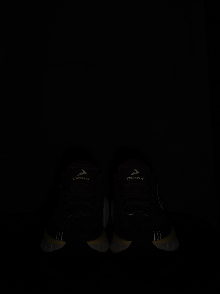 Кроссовки женские - фото 11