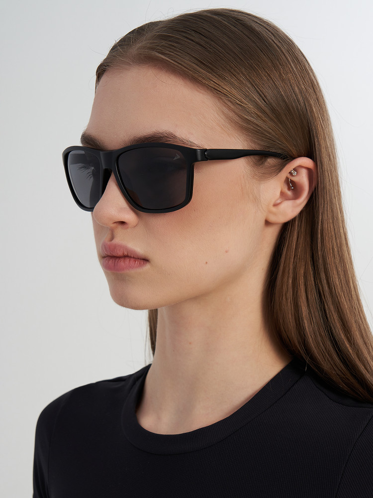 Солнцезащитные очки - фото 5