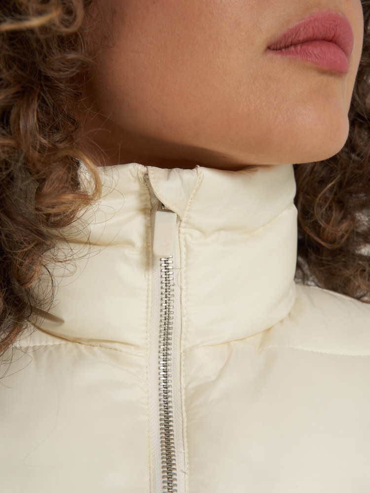 Жилет утепленный женский - фото 5