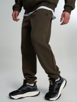 темно-коричневый