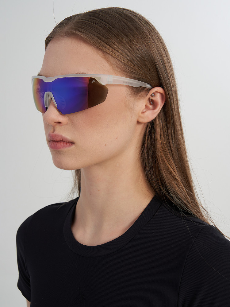 Солнцезащитные очки - фото 5