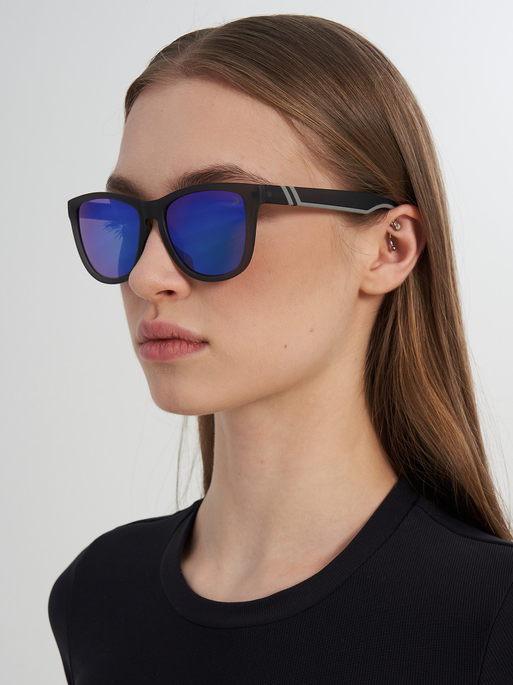 Солнцезащитные очки - фото 5